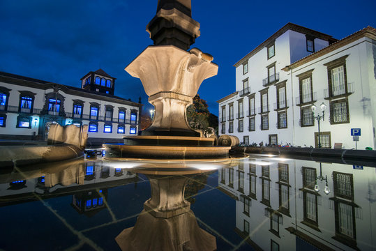 PORTUGAL MADEIRA FUNCHAL FLOWER CITY