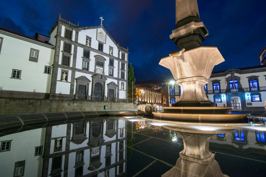 PORTUGAL MADEIRA FUNCHAL FLOWER CITY