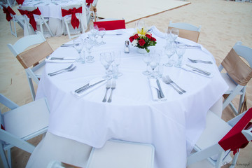 wedding table setting at the beach