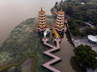 tiger and dragon pagoda temple in taiwan