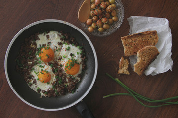egg with meat and green onion