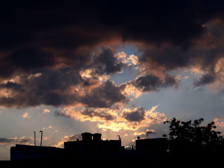 Obraz na płótnie Canvas sunset in the city