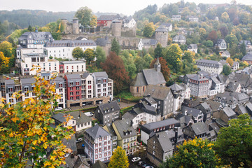 Obraz premium view of the city of Monschau and the castle from the top of a hill, Germany