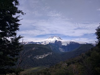 Trekking en la Patagonia. Sendero de Paso de la Marca hacia Paso de las Nubes.