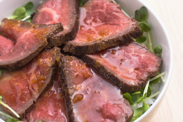 ローストビーフ丼