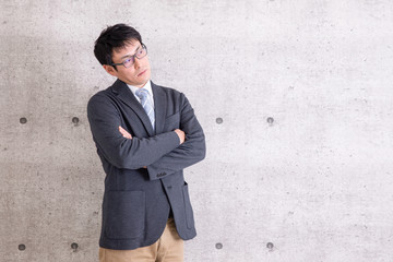カジュアルビジネスの男性
