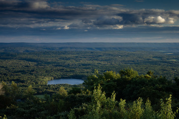 Fototapeta na wymiar Pennsylvania green landscape at sunset