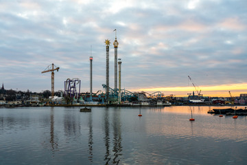 Obraz premium industrial port in the evening