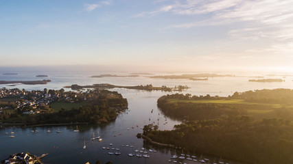 Vue aérienne  coucher de soleil Golfe du Morbihan en Bretagne