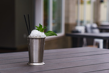 mint julep craft cocktail