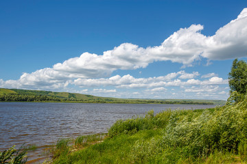 Fototapeta na wymiar bank of the river Vyatka on a sunny day