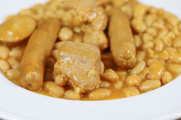 assiette de cassoulet (spécialité française)