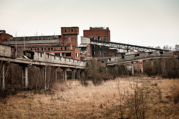 ruines de l& 39 ancienne usine abandonnée