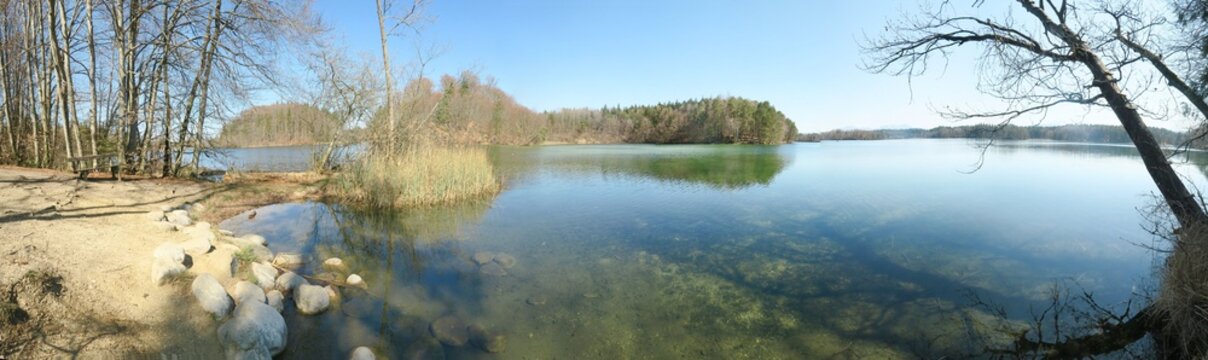 Uferpanorama am Langb&uuml;rgner See