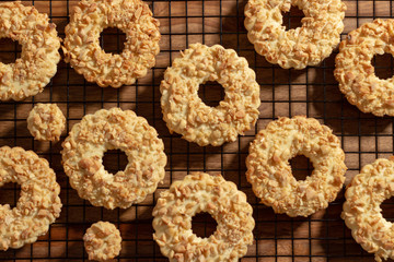 sablé biscuits with peanuts on top