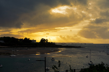 Obraz premium sunset at the beach