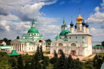 Fototapeta na wymiar The landmark of the Golden Ring of Russia, Rostov. Cathedrals of the Monastery of St. Jacob Saviour in summer.