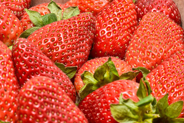 Erdbeeren, frisch, lecker, zum anbeißen, süss, Frucht. Beeren, rot