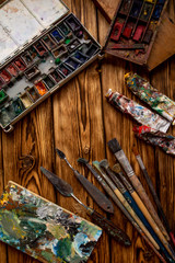 artist palette with brushes