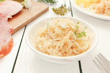 Sauerkraut Wintergemüse Schale Tisch
