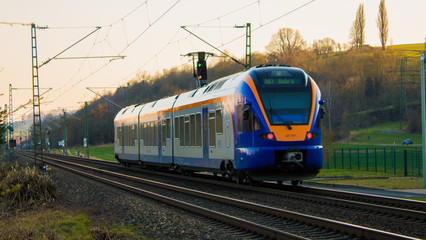 Ein Zug der Cantus Verkehrsgesellschaft bei der einfahrt in den Bahnhof Eschwege.