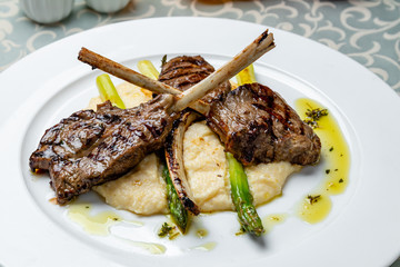 Rack of lamb with asparagus and mashed potatoes