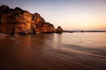 Klifowe wybrzeże Algarve, Ponta da Piedade, Portugalia © Paweł Mielko