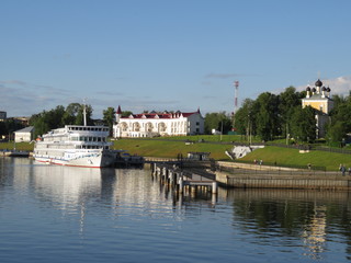 Obraz premium Russia. Uglich. Promenade. There's a big steamer on the dock.