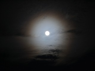 Mondlicht am Himmel