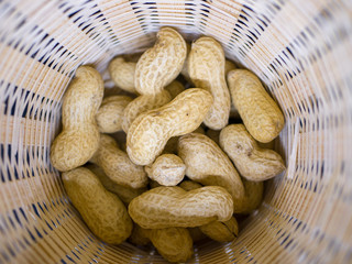 peanuts in shell