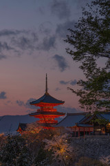 清水寺の三重塔