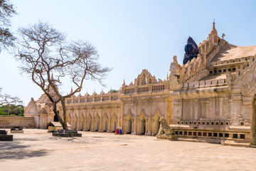Fototapeta premium Royalty high quality free stock image of Ananda Phaya pagoda, Bagan, Myanmar temples in the Archaeological Zone