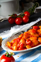 Gigantes Plaki - Baked beans in tomato sauce