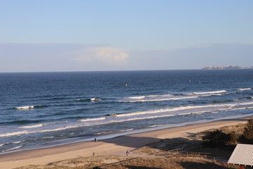 Honolulu Diamond head and Honolulu beach