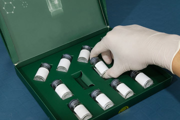 needle pen vaccine corona virus covid-19 vial ampule