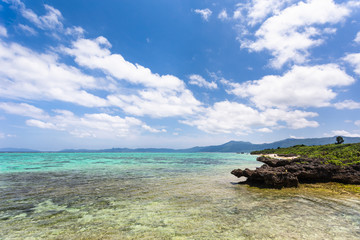 Naklejka premium 日本の国立公園・沖縄県石垣島、川平湾周辺
