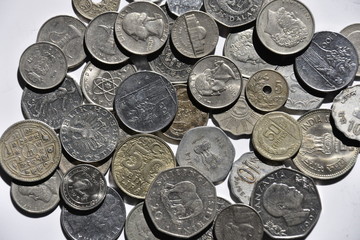 pieniądze monety waluta z całego świata 