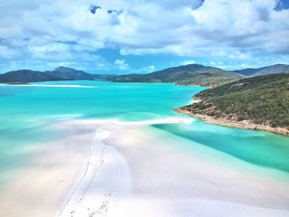 Shifting sands of Hill Inlet at the Whitsunday Islands in tropical Northern Queensland, Australia
