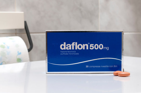 Box of Daflon coated tablets, a medicine used to treat hemorrhoids and symptoms attributable to venous insufficiency, states of capillary fragility.