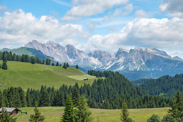 Fototapeta na wymiar View of a mountain range in the dolomites