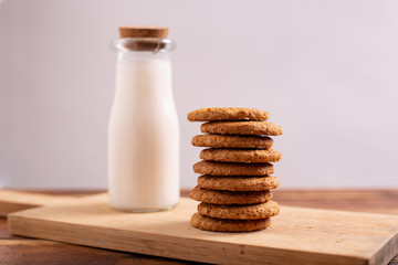 Breakfast with milk and wholemeal cereal biscuits. Ideas for healthy snack and breakfast.
