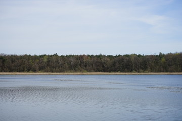 Ruhige, idyllische Seenlandschaft