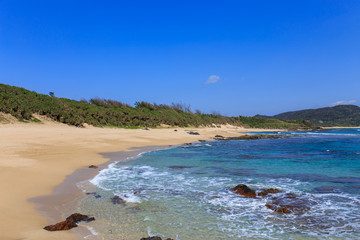 手広海岸の蒼い海