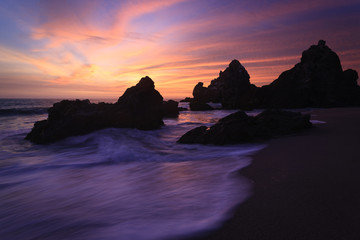 PAISAJE MARINO EN PLAYA PUNTA NEGRA AL ATARDECER, ADOBE Y GETTY COMERCIAL