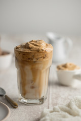 dalgona coffee café glacé crème