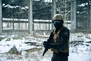 Fototapeta premium Special Forces in an abandoned warehouse