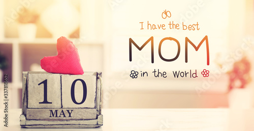 Mothers Day message with wooden block calendar