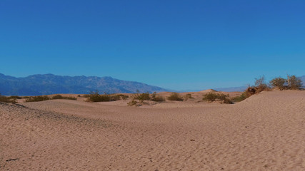 Fototapeta na wymiar Sand Dunes at Death Valley National Park - Mesquite Flat Sand Dunes - USA 2017