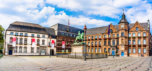 Old town, market square, town hall and the equestrian statue of Jan Wellem, Johann Wilhelm II in Dusseldorf, West Rhine Westphalia, Germany