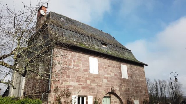 Varetz (Corr&egrave;ze, France) - Maison pittoresque